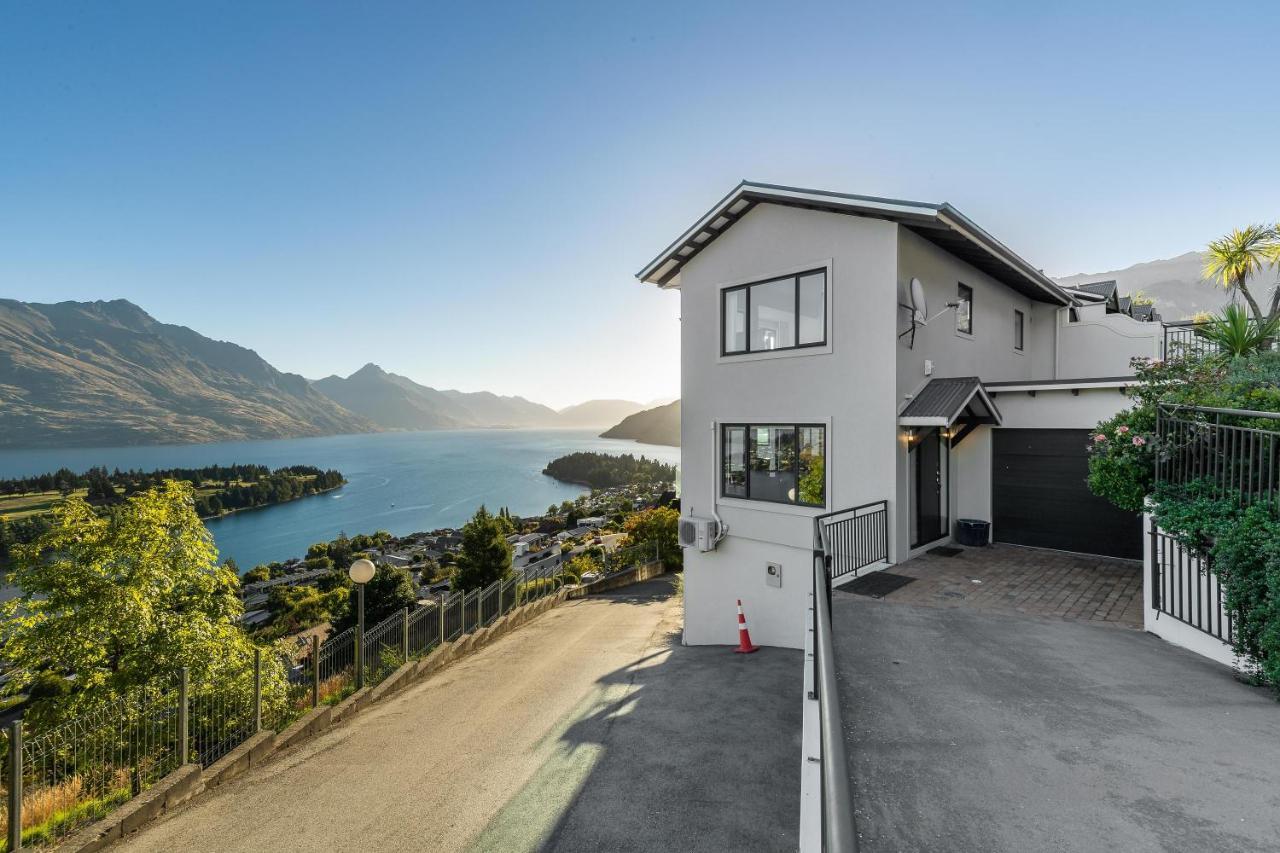 Amity Serviced Apartments Queenstown Buitenkant foto