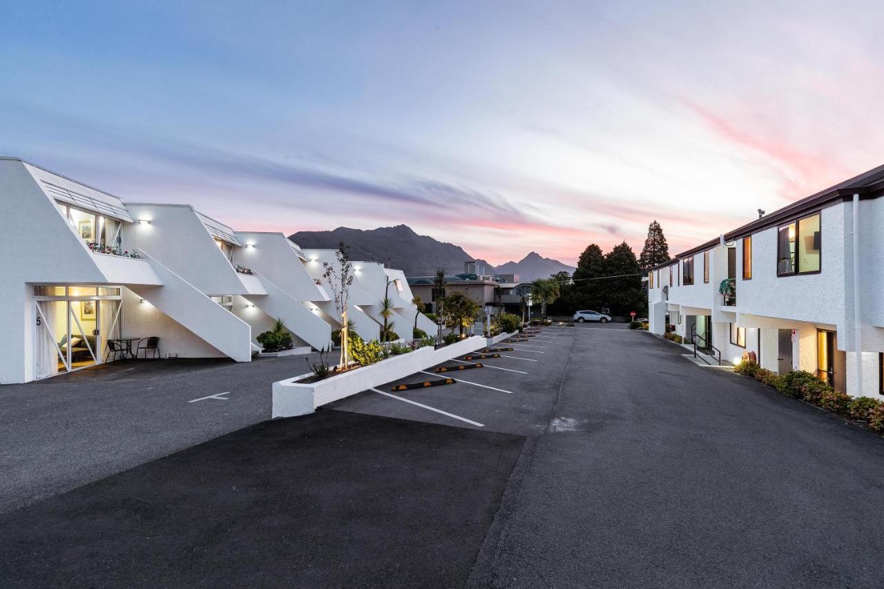 Amity Serviced Apartments Queenstown Buitenkant foto