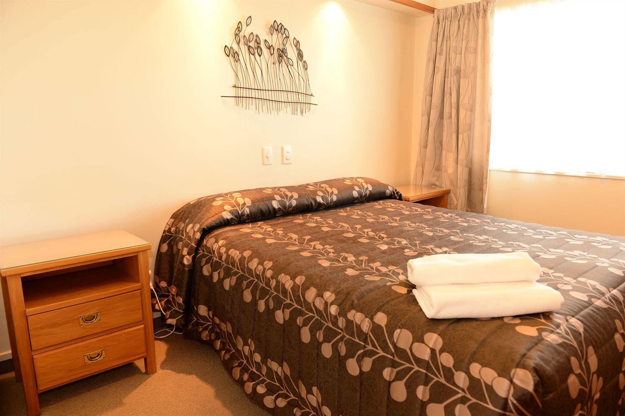 Amity Serviced Apartments Queenstown Buitenkant foto